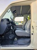 Toyota Land Cruiser 70 LC78 3 DOOR/SNORKEL, ROOF RACK, DUAL TANK/MANUAL WINDOWS/ 4.0L PETROL A/T/CODE#78ATY