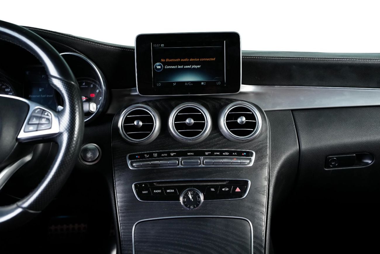 Mercedes Benz C200 AMG GCC-Carbon Fiber Interior Trim-Memory seats