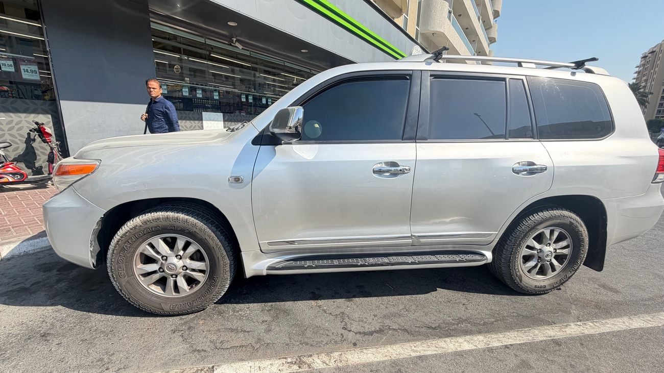 Toyota Land Cruiser 