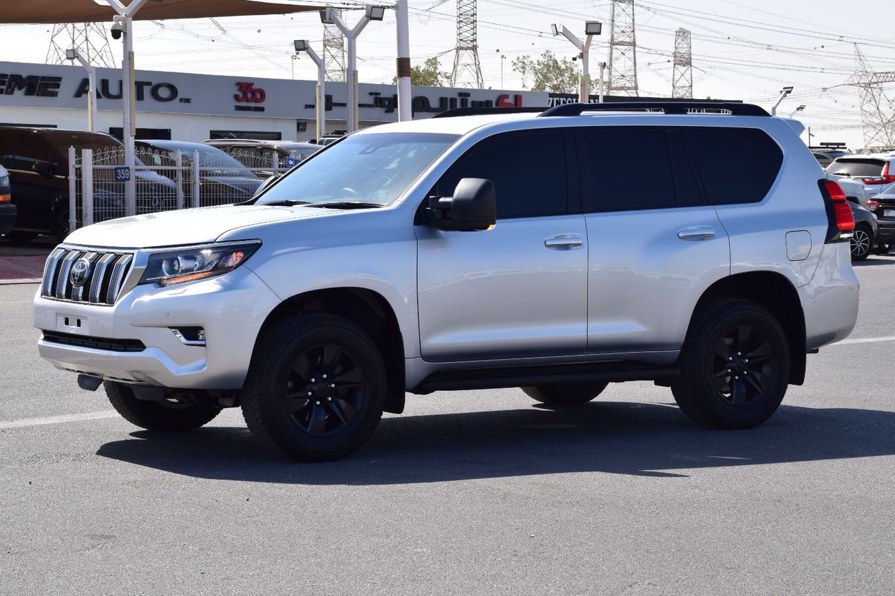 تويوتا برادو Diesel 2.8L 7 Seater. Service History Available