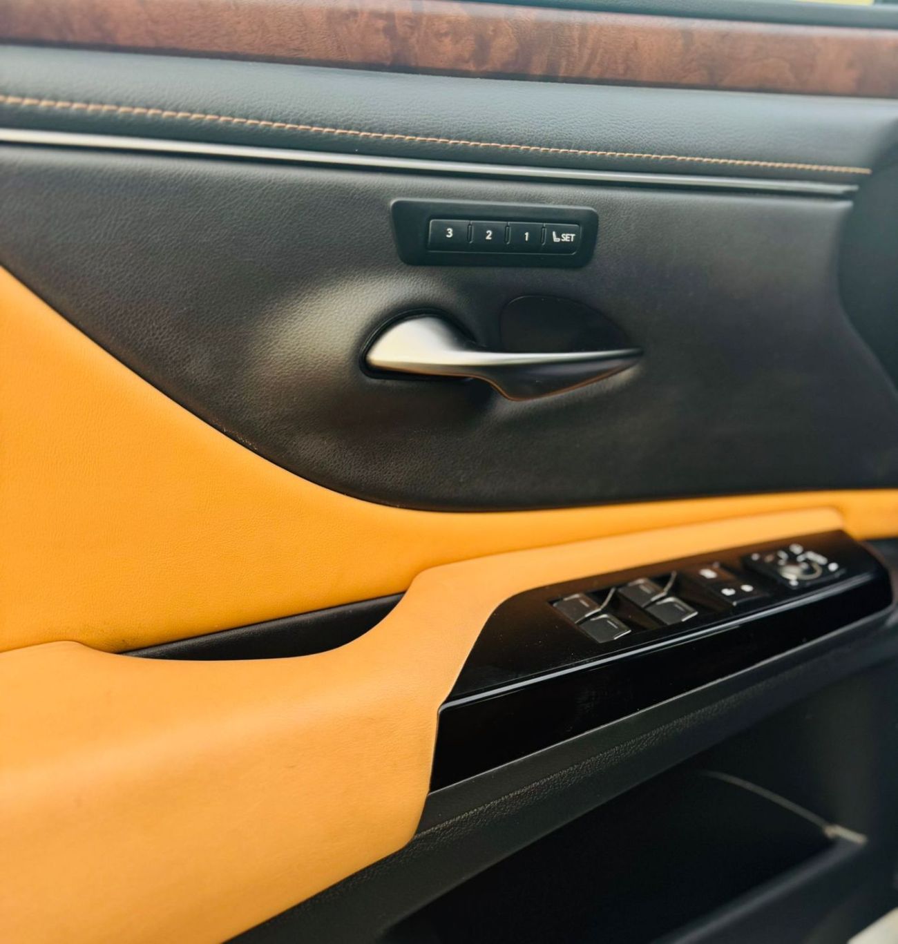 Lexus ES350 EXCLUSIVE