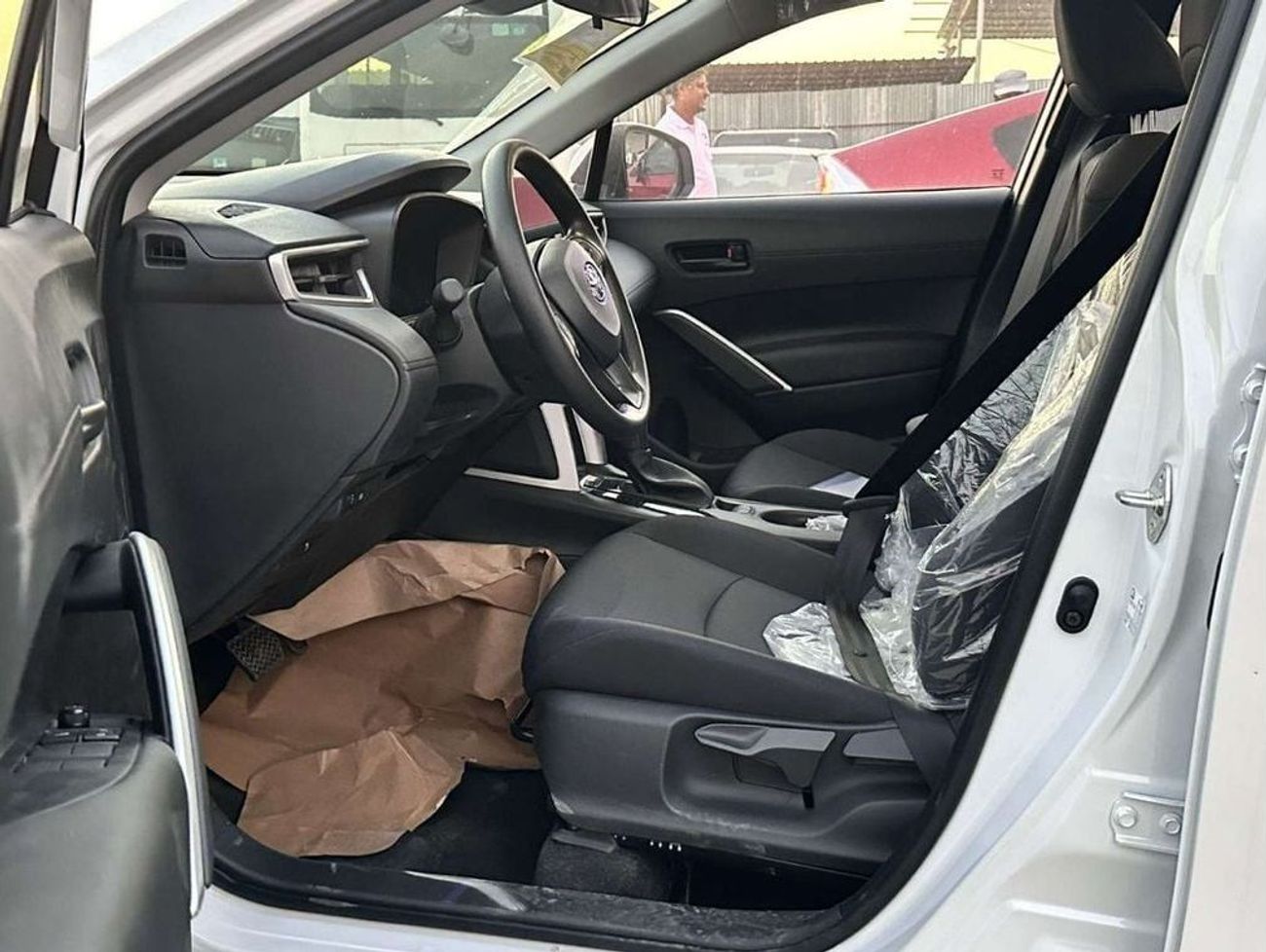 Toyota Corolla Cross 2.0L (HEV) FRONT WHEEL DRIVE 5 SEATS 5 DOOR