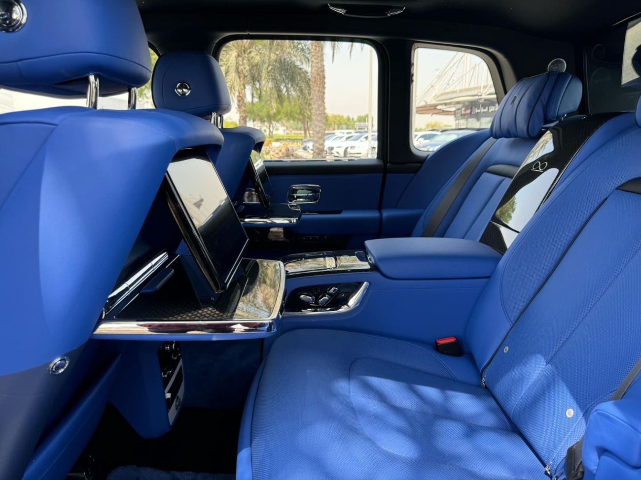 Rolls-Royce Cullinan GCC SPEC NEAT AND CLEAN LESS KILOMETER