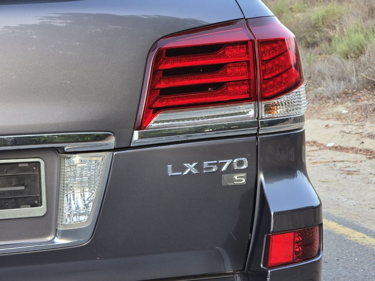 لكزس LX 570 Platinum 5.7L LEXUS LX-570 2014 GCC // FULL OPITION // PERFECT CONDITION