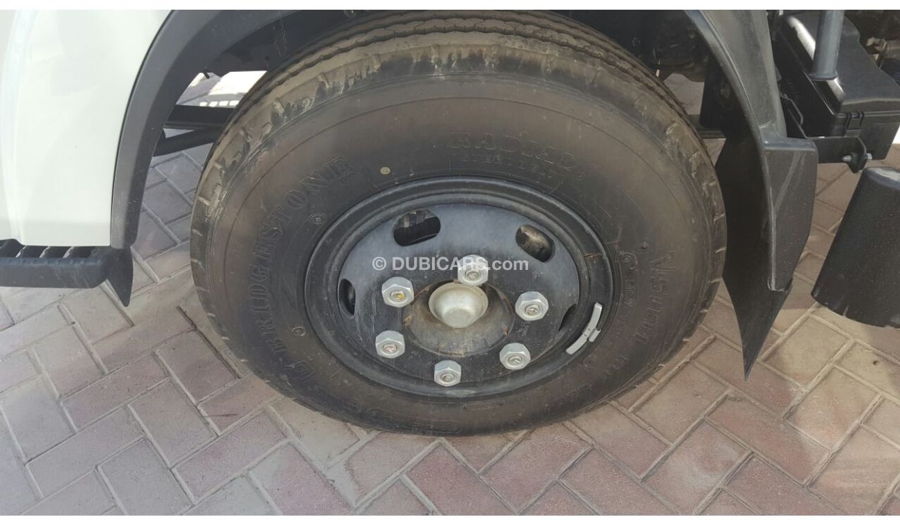 إيسوزو NPR 4 طن