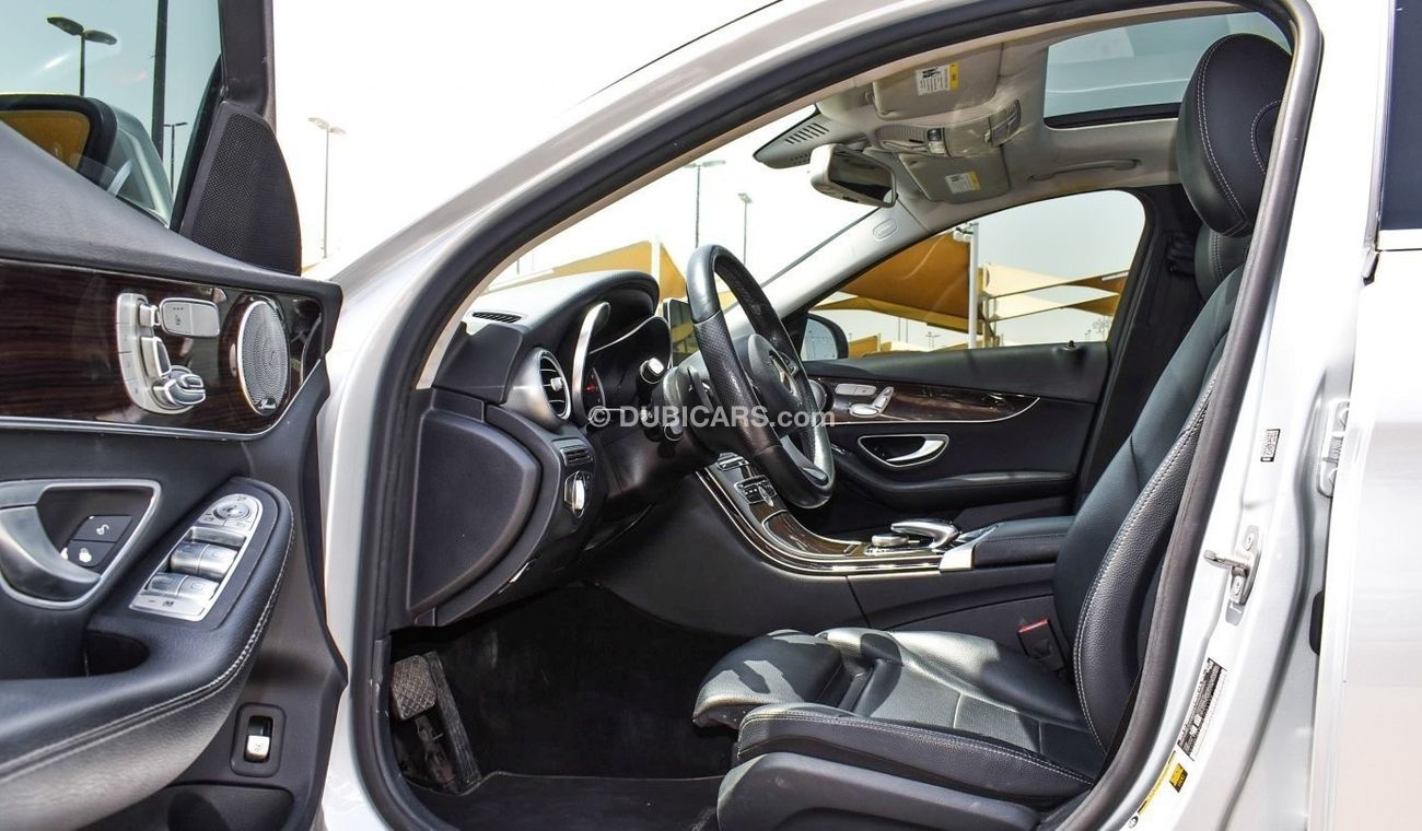 مرسيدس بنز C 300 4 Matic