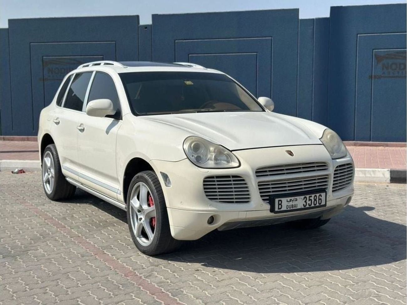 Porsche Cayenne Porsche Cayenne Turbo S | 4.5L V8 6AT (521 HP) | 2006 | GCC Specs | First Owner