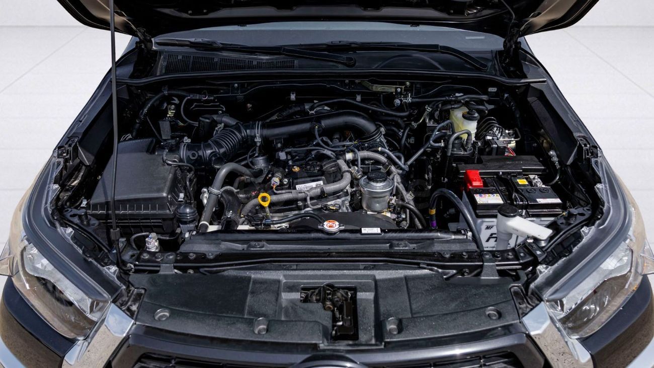 تويوتا هيلوكس  TOYOTA HILUX DC | 2-YEAR WARRANTY + SERVICE AVAILABLE | IN-HOUSE FINANCING | 0% DOWNPAYMENT (BANK)