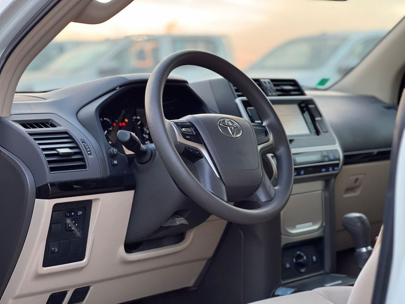 Toyota Prado 2023 Toyota Prado TX 2.7L V4-Petrol- AWD 4x4 - GCC -No Accident Free - 7 Seater - 3600