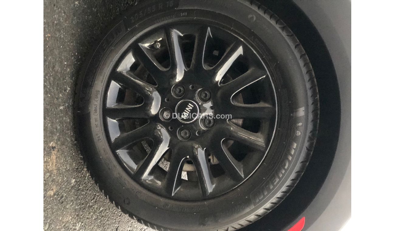 Mini Cooper S Mini copper S model 2018 car prefect condition full option low mileage panoramic roof leather seats