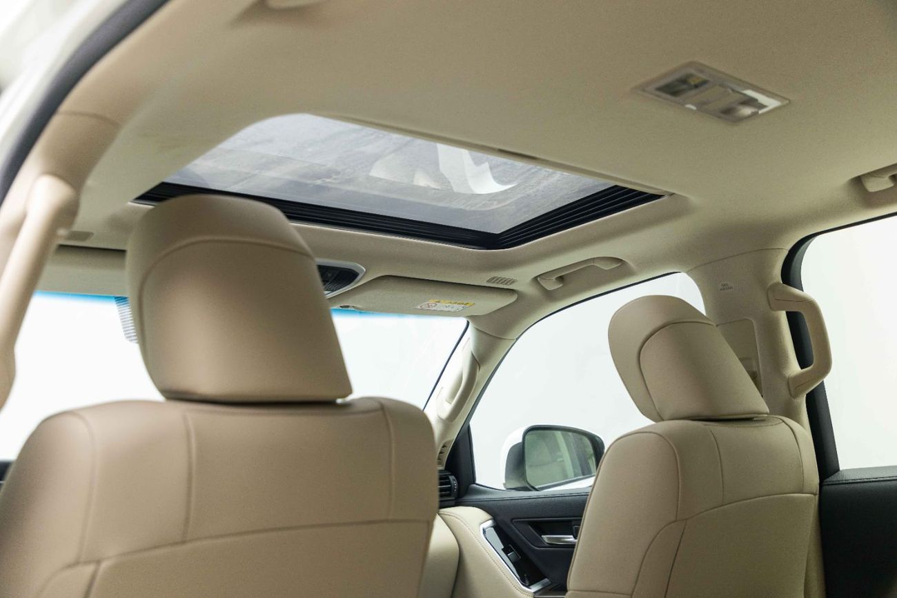 Toyota Land Cruiser GXR 4.0L - White Pearl Inside Beige | Export Only