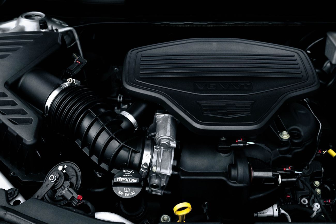 Cadillac XT5 XT5 | 3,036 P.M | 0% Downpayment | Agency Warranty + Service!