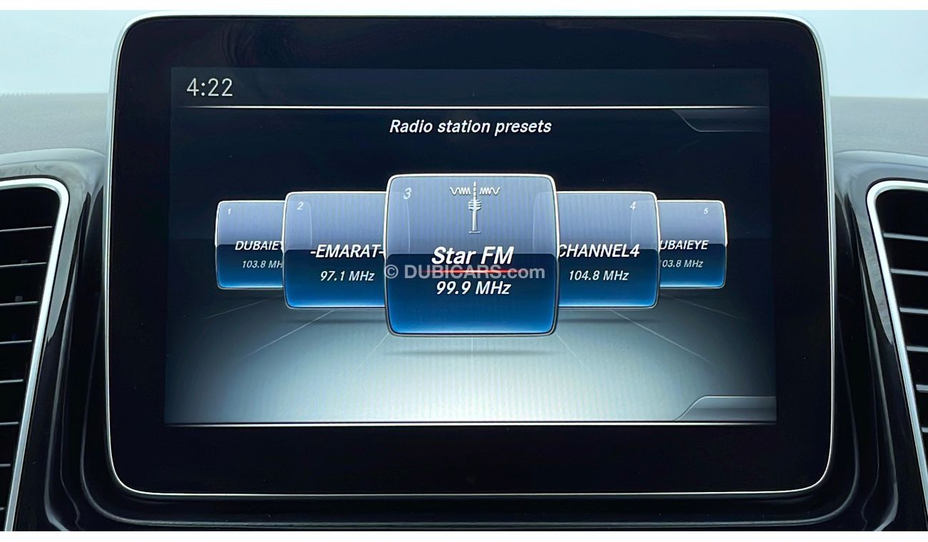 Mercedes-Benz GLE 400 STD 3 | Under Warranty | Inspected on 150+ parameters