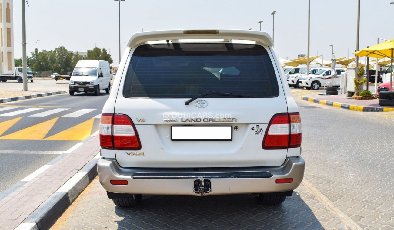 Toyota Land Cruiser VXR V8
