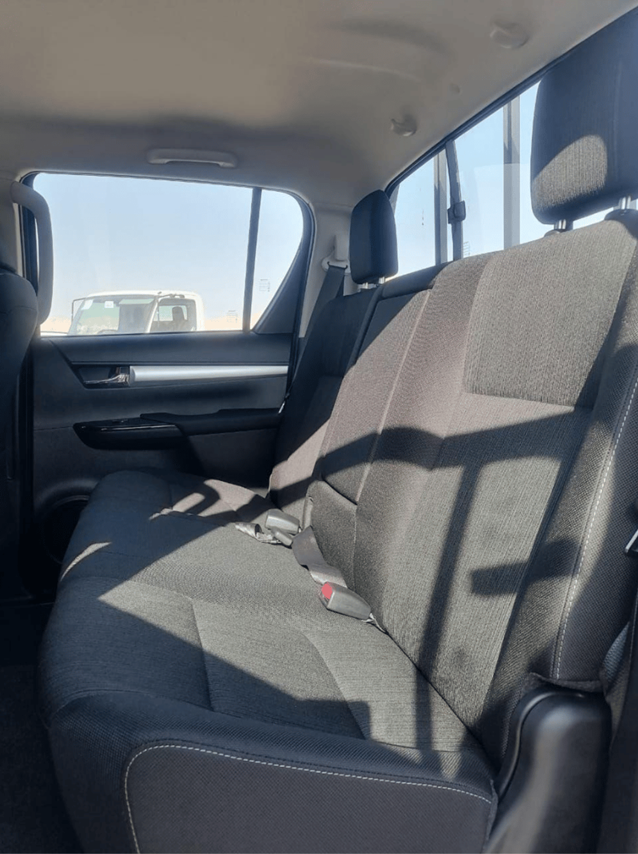تويوتا هيلوكس ECT0129 - 2025 Toyota Hilux DC GLX - 2.4L Diesel Auto Grey