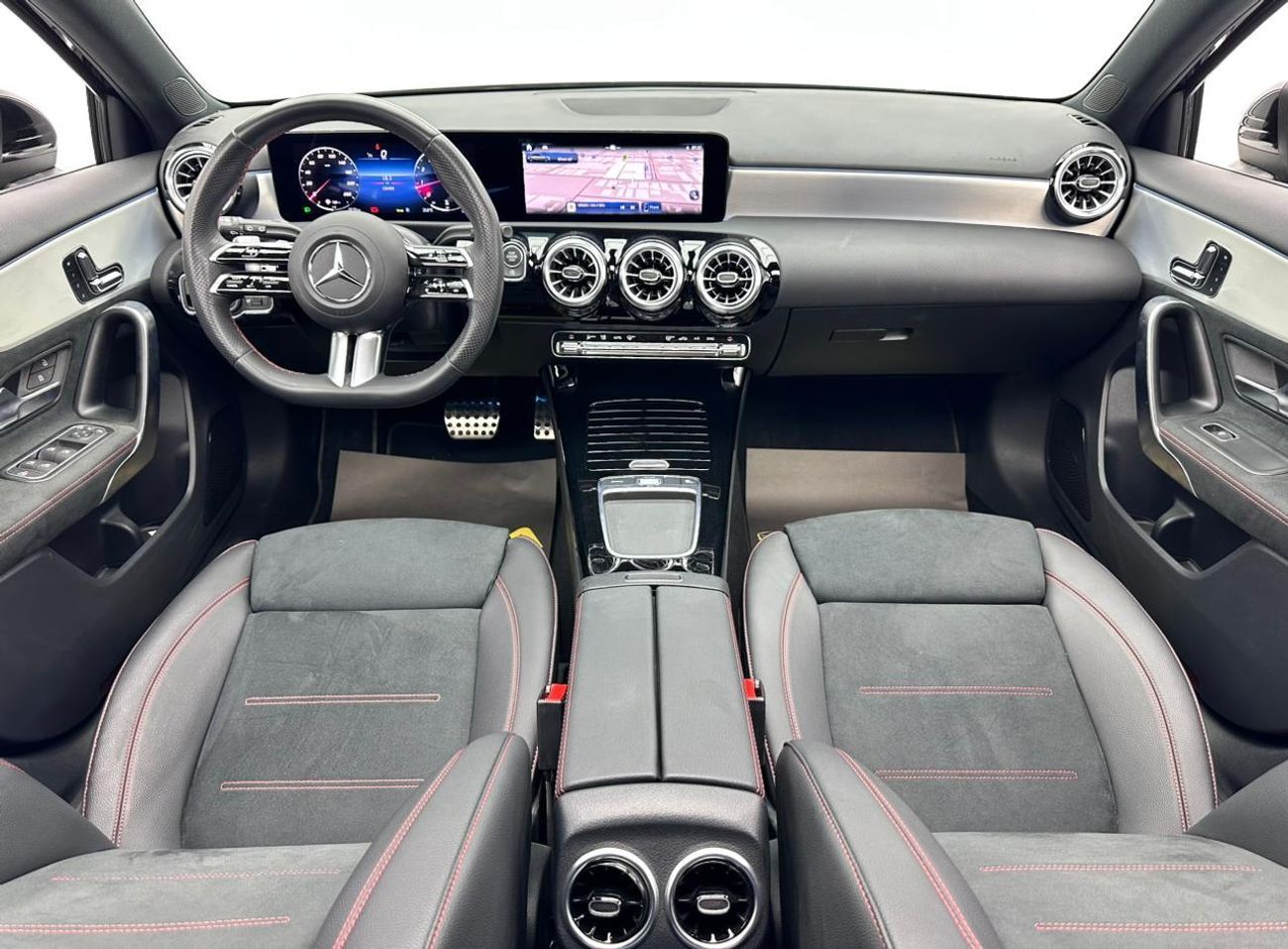 Mercedes-Benz A 200 2024 Mercedes-Benz A200, 5 Years Mercedes Warranty + Service Contract, Mercedes Full Service History