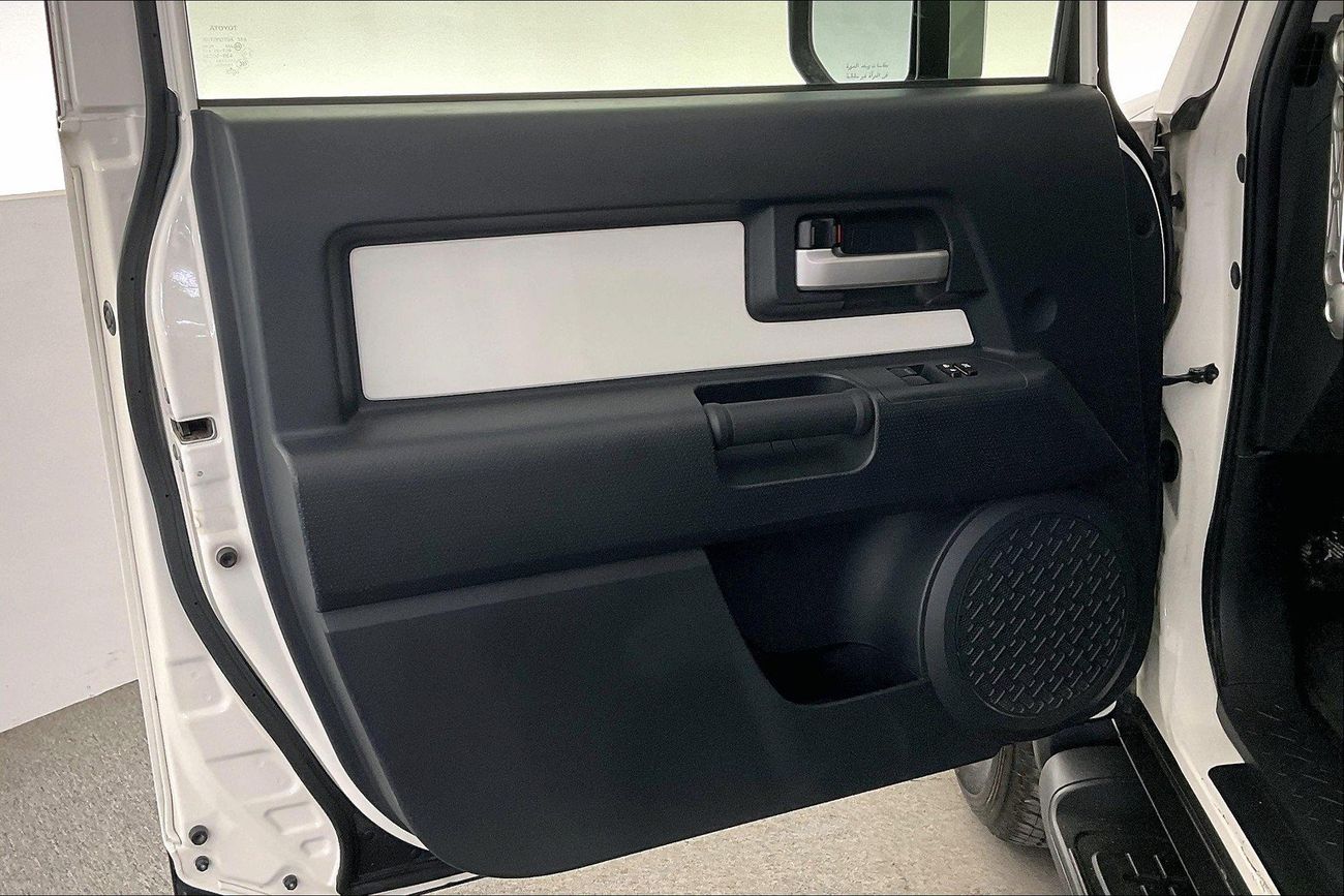 Toyota FJ Cruiser GXR | Guaranteed Warranty | 0 Down Payment