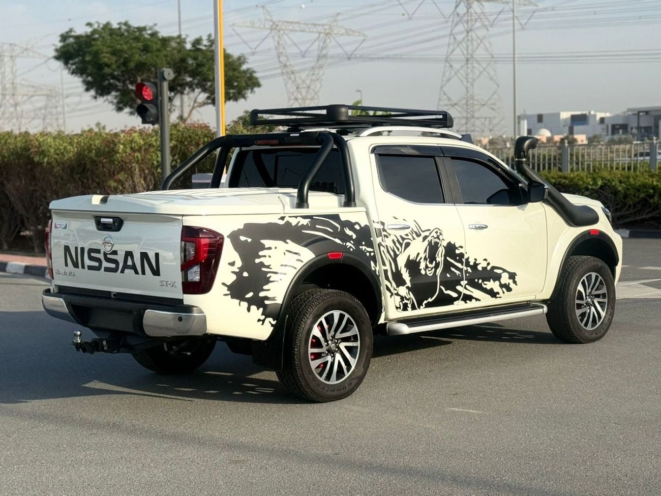 نيسان نافارا -