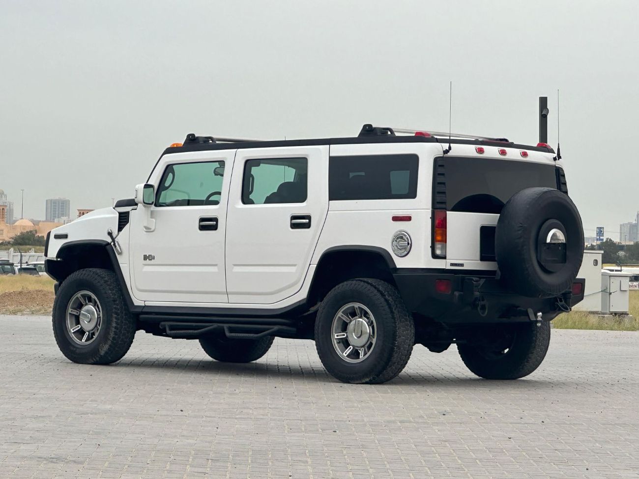 Hummer H2