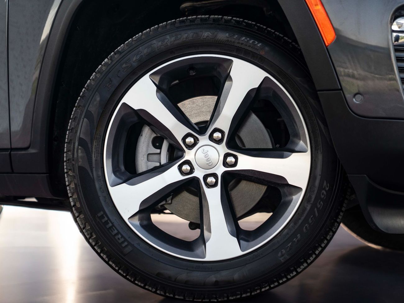 جيب جراند شيروكي Limited 3.6L