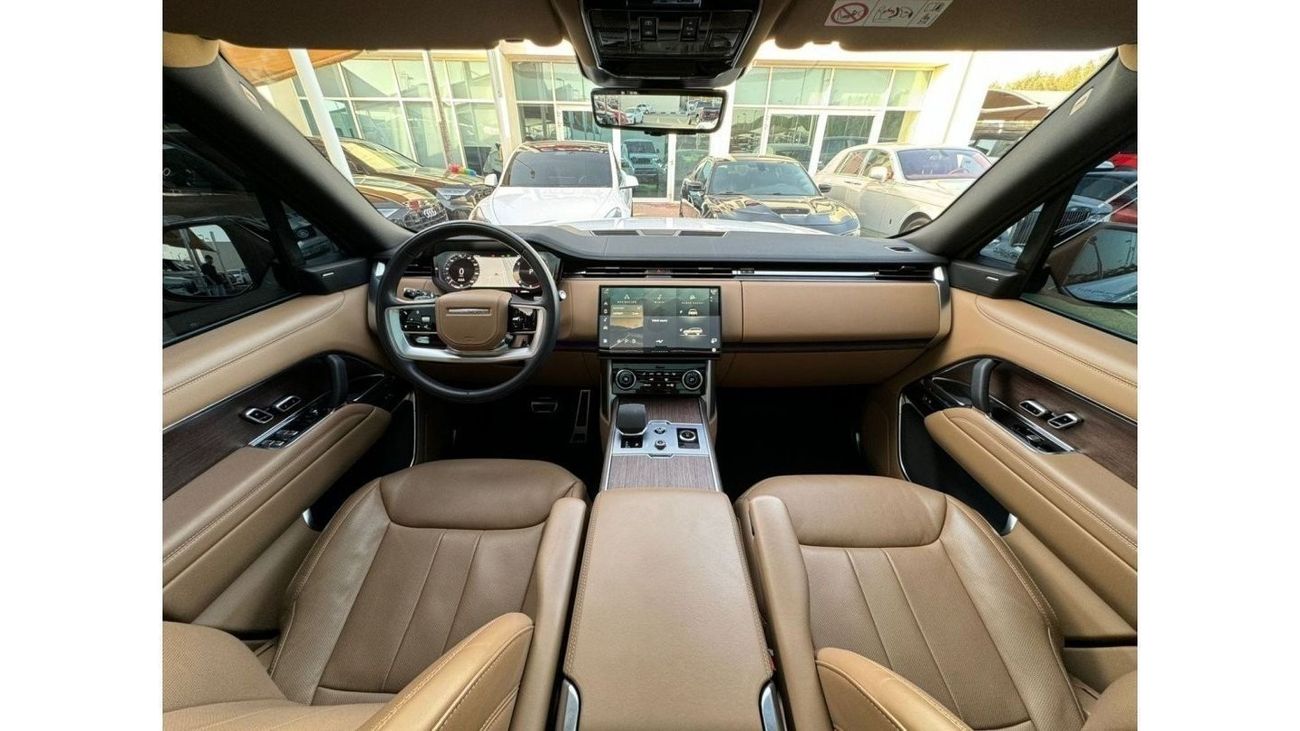 Land Rover Range Rover RANGE ROVER VOGUE P400 GCC 2023 FULL OPTION V6  UNDER WARRANTY