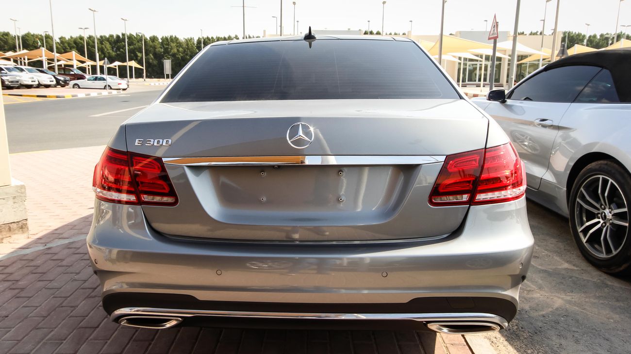 Mercedes-Benz E300