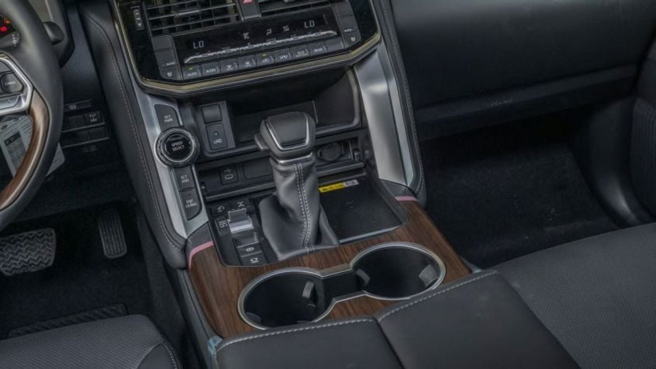 تويوتا لاند كروزر GXR Toyota Land cruiser 4.0 HI 2026