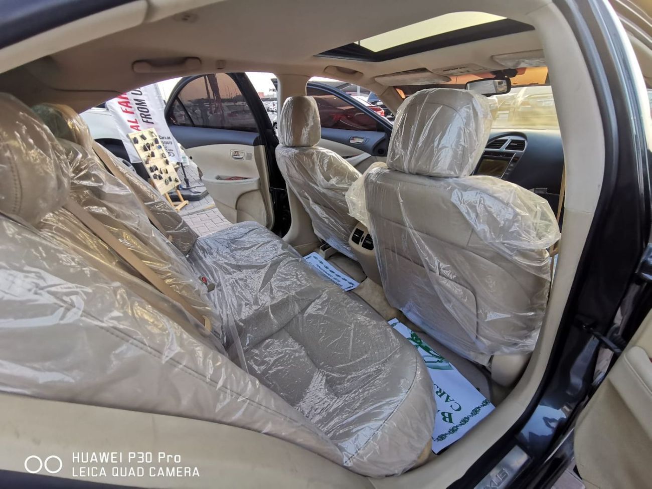 لكزس ES 350 ممتازة من الداخل و الخارج