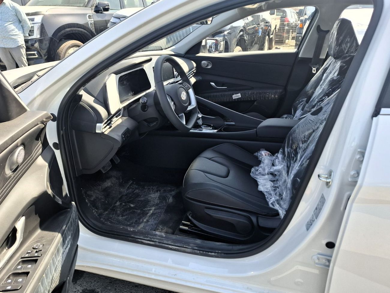 Hyundai Elantra Hyundai Elantra 1.5L 2025 White Petrol Chinese (Export Only)