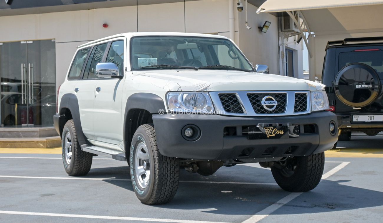 New Nissan Patrol 4.8 GL 4x4 2023 for sale in Dubai 789473