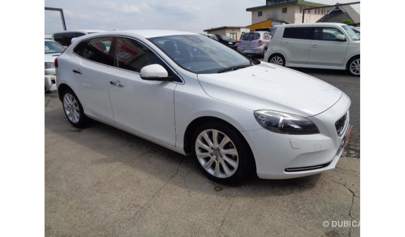 Volvo V40 MB4164T