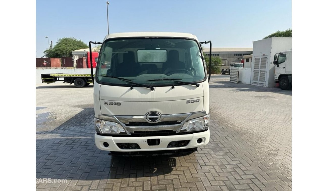 Hino 300 HINO 614 DUMP TRUCK 4x2, PAYLOAD 3.0 Tons