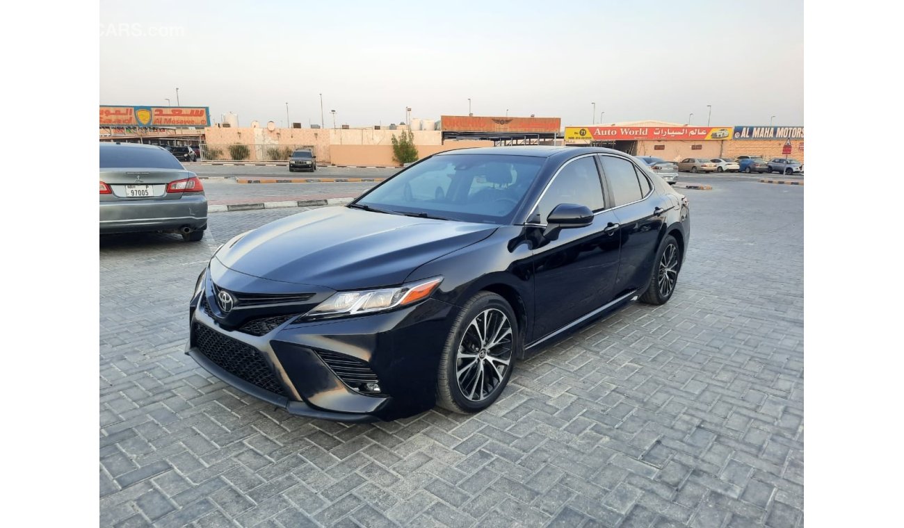 Toyota Camry SE 2019 TOYOTA CAMRY SE W/SUNROOF