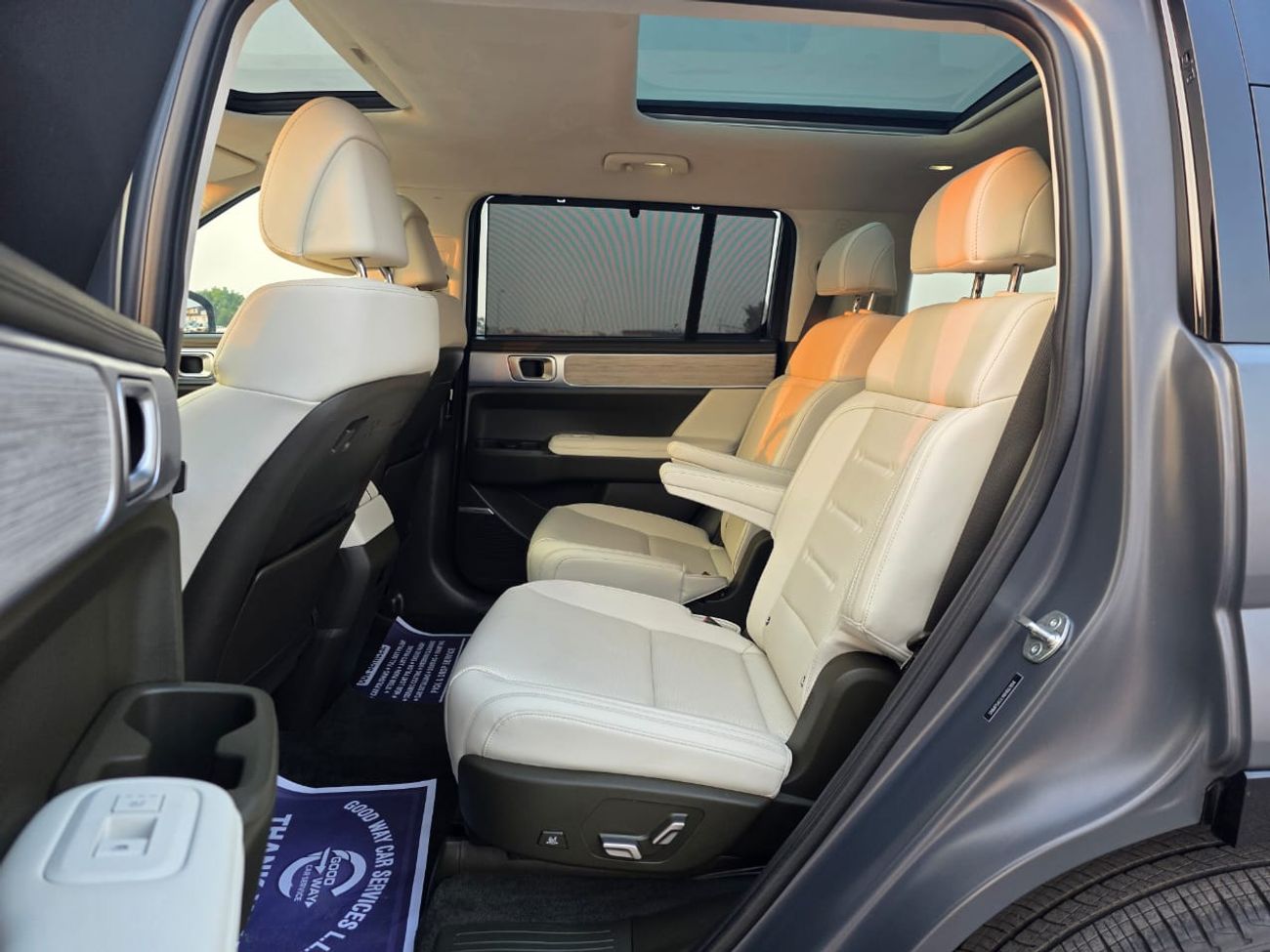 Hyundai Santa Fe 2024 Santa Fe Calligraphy Two sunroof , 360 camera and auto parking system