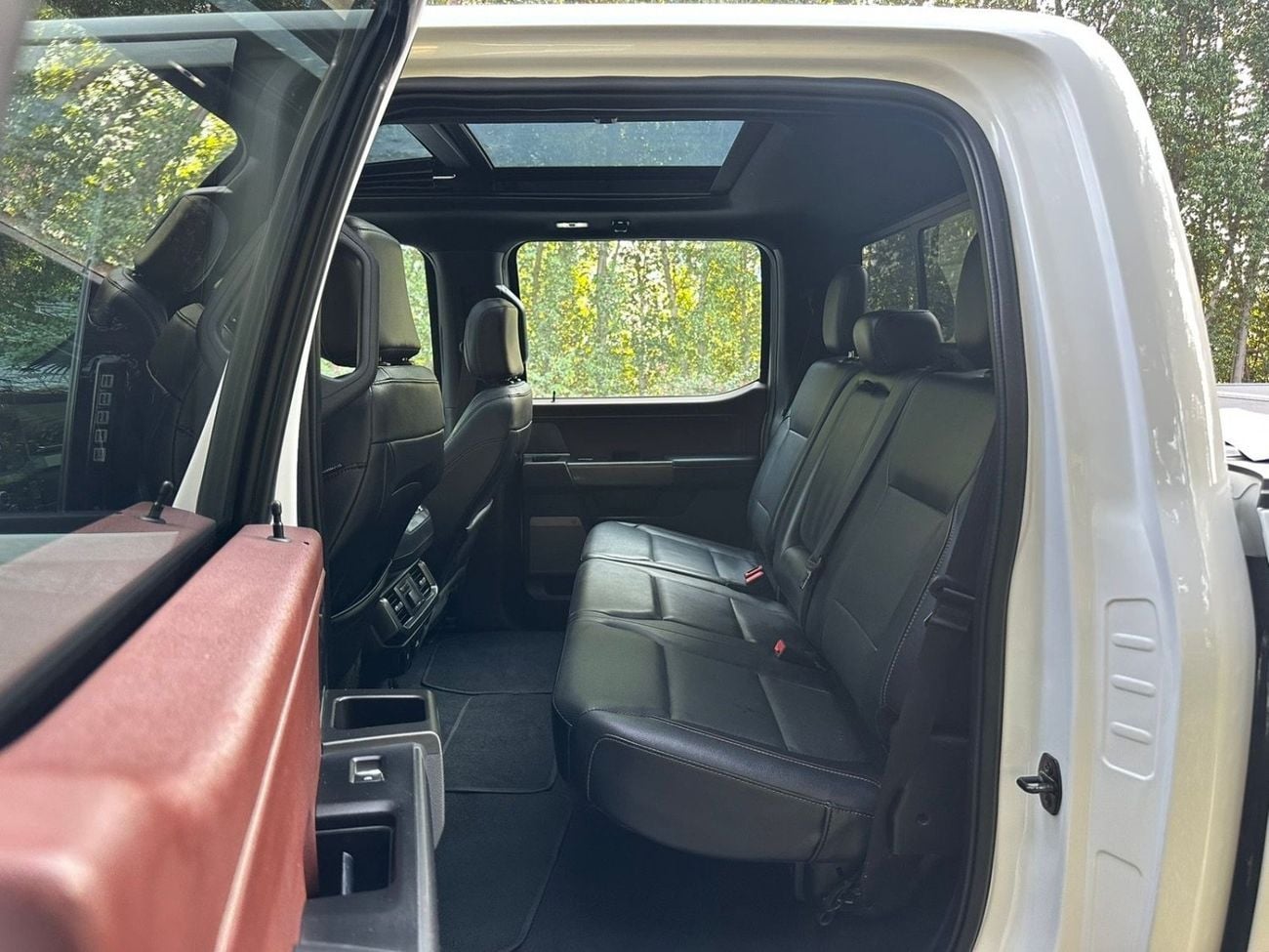 فورد F 150 Lariat 3.5L 2023 Ford F-150 Lariat | power Boost | V6 | American specs