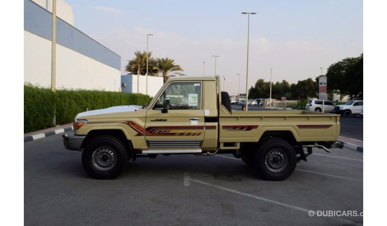 Toyota Land Cruiser Pick Up 2018 MODEL SINGLE CAB PICKUP LX V6 4.0L PETROL  4WD, WINCH, DIFF.LOCK  MANUAL