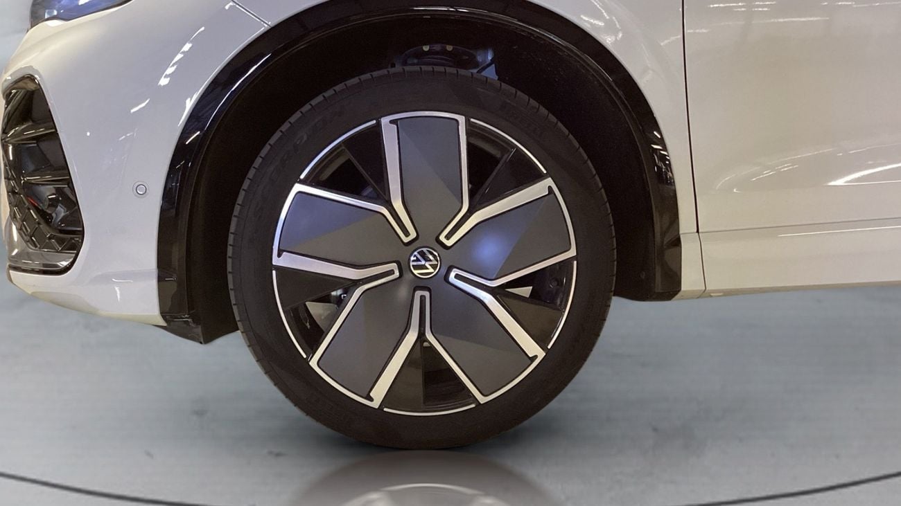 Volkswagen Tiguan R-LINE | Guaranteed Warranty | 0 Down Payment