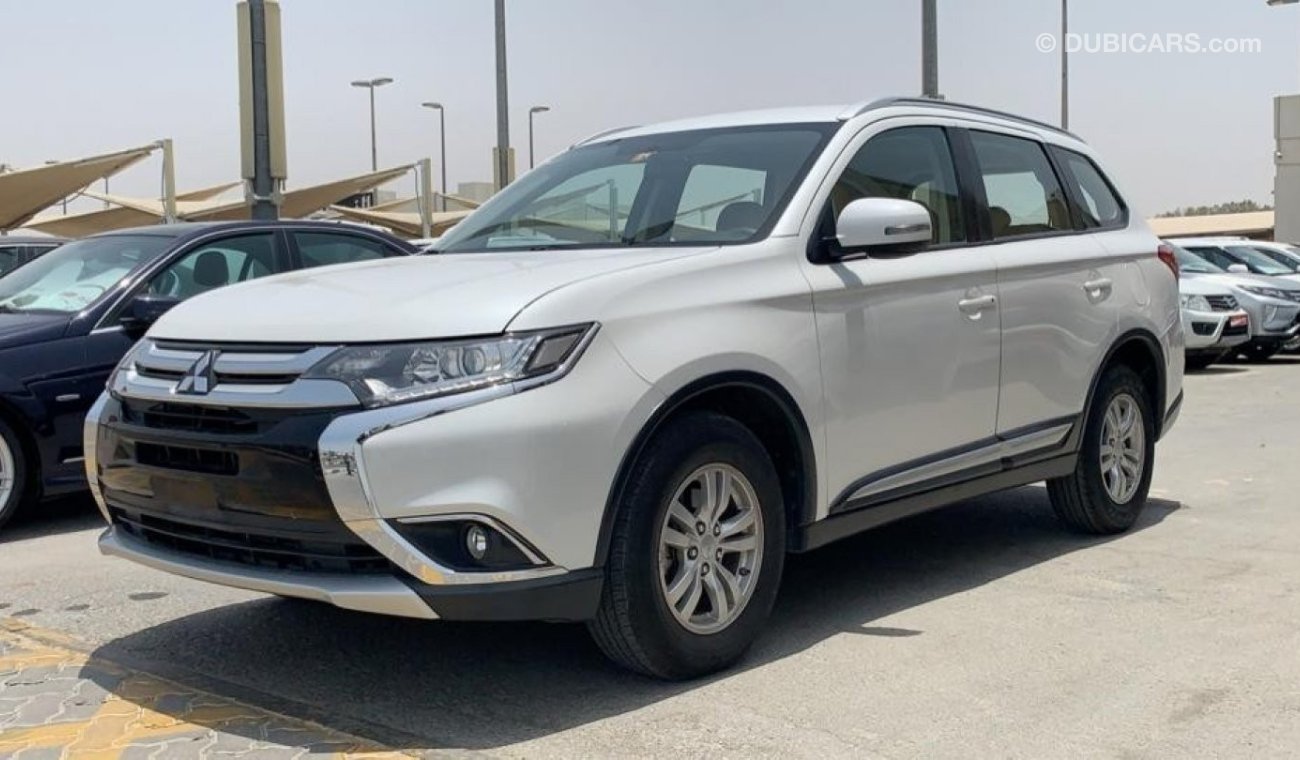 ميتسوبيشي آوتلاندر Mitsubishi Outlander GLX 4X4 5 Seater 2017 (Original Paint) Ref# 404