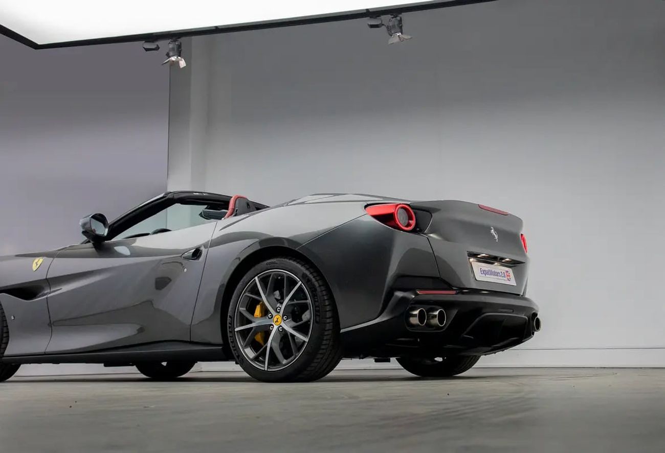 فيراري بورتوفينو ستاندارد Full Service History • 3.9L V8 Twin-Turbo Convertible • GCC
