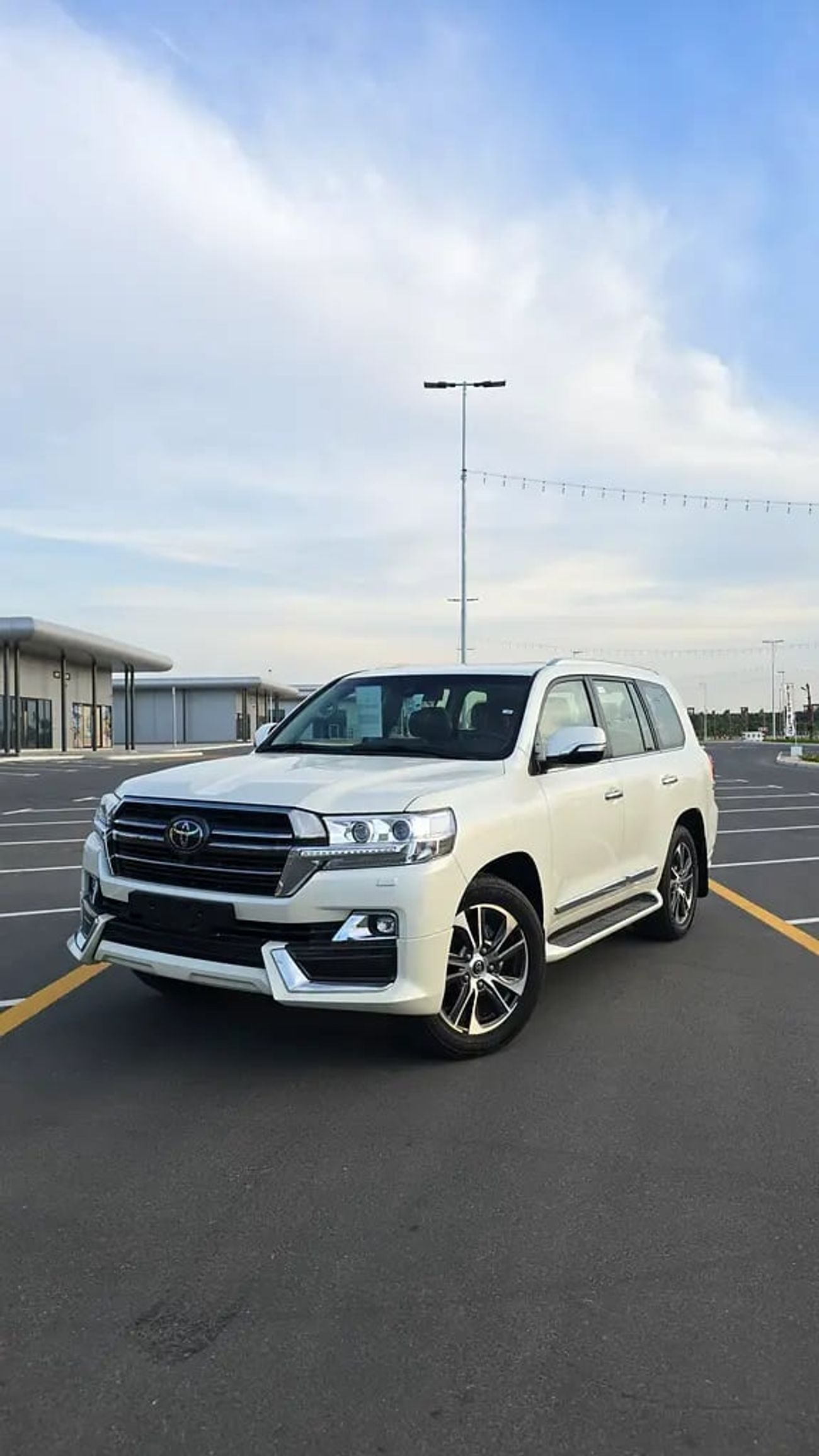 Toyota Land Cruiser VXR KM - GCC Specs