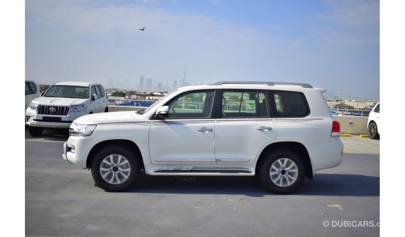 Toyota Land Cruiser 200 GX-R V8 4.6L PETROL AT WITH SUNROOF