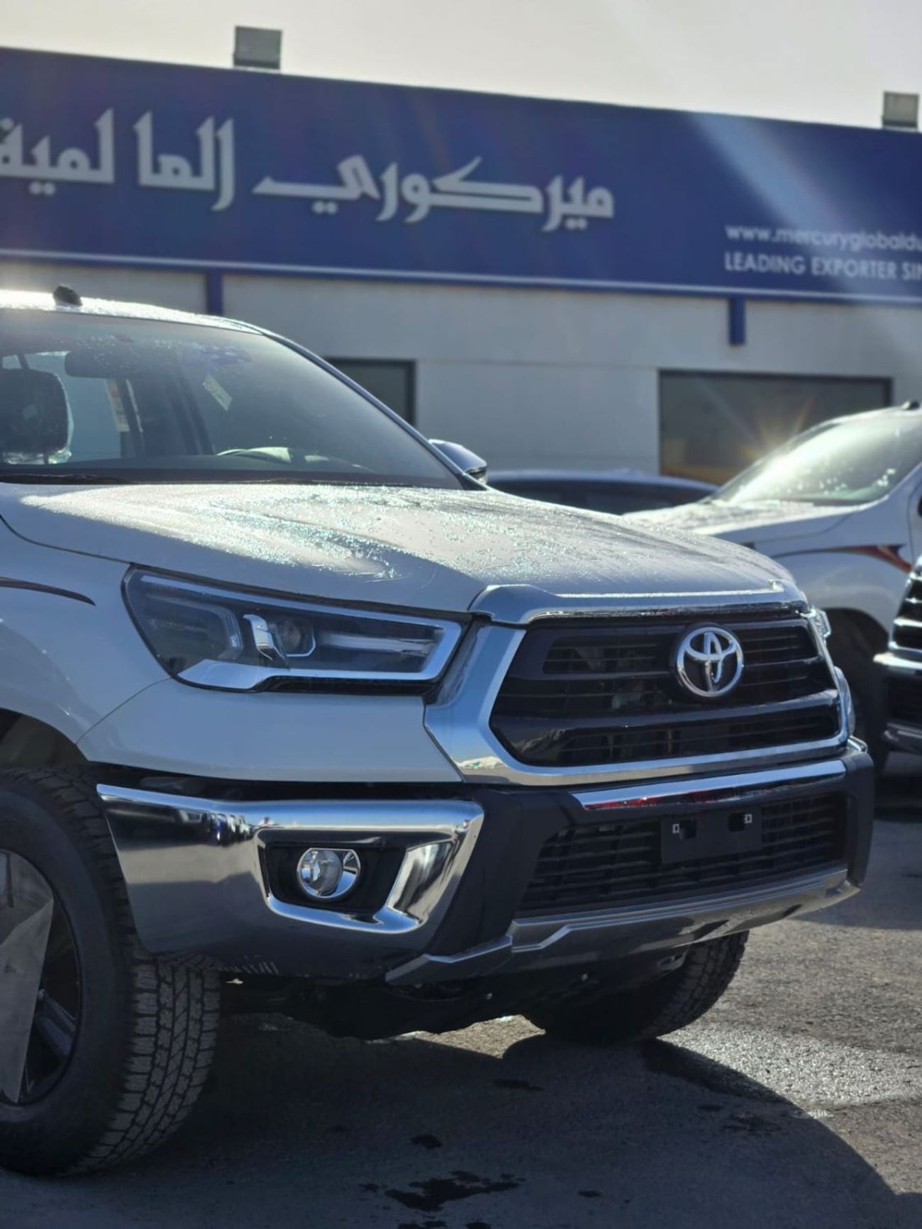 Toyota Hilux 2.7L PETROL M/T DOUBLE CABIN FULL OPTION PICKUP WITHOUT PUSH START