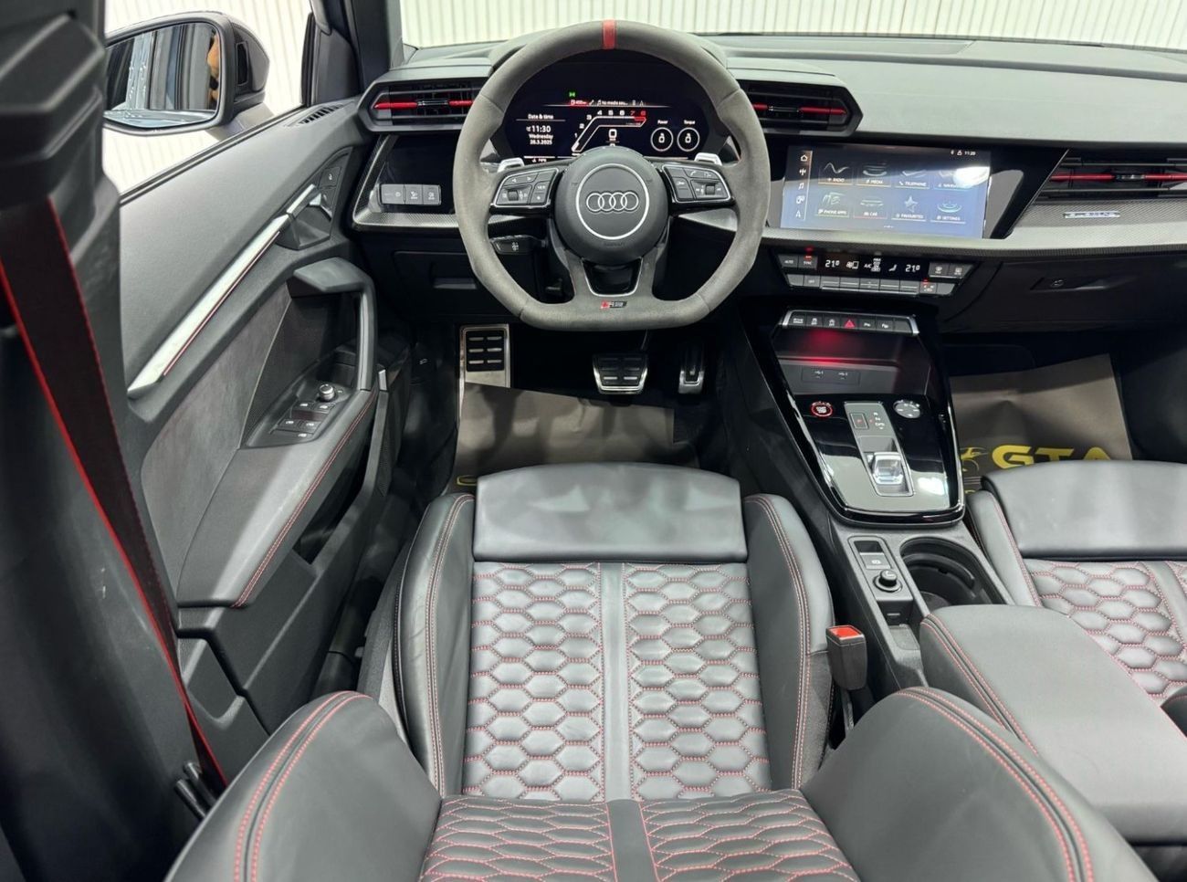 أودي RS3 TFSI quattro 2.5L Sportback 2022 Audi RS3 Quattro, 2028 Audi Warranty + Service Pack, Full Options,