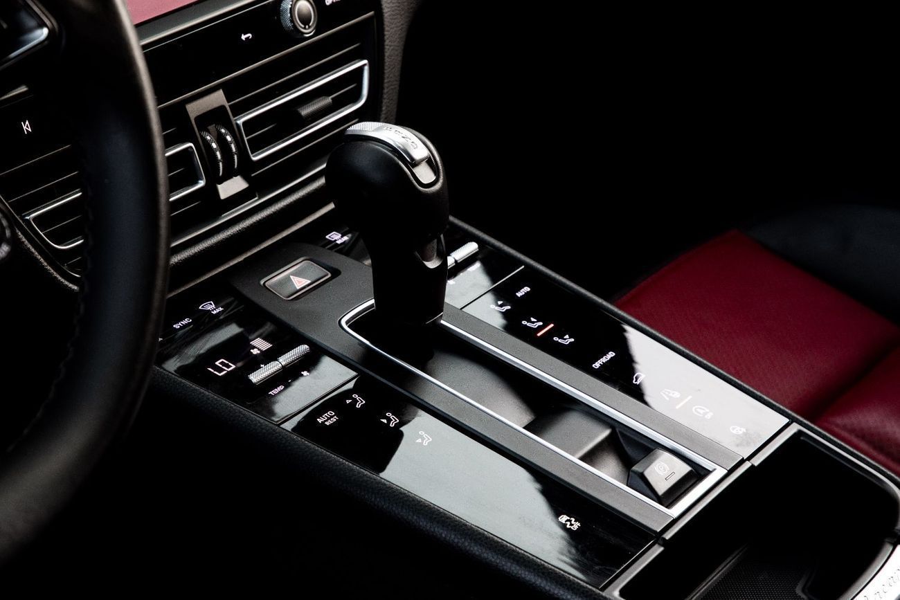 بورش ماكان | 3,427 P.M | 0% Downpayment | Full Porsche Service History!