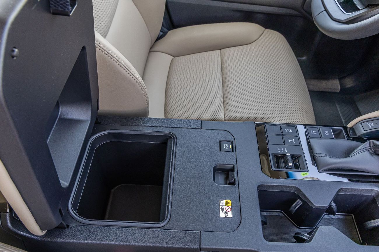 تويوتا برادو TXL-2 Toyota Prado TXL-2 - 4WD - 2.8L Turbo - Diesel - Sunroof - 2025 (Export)