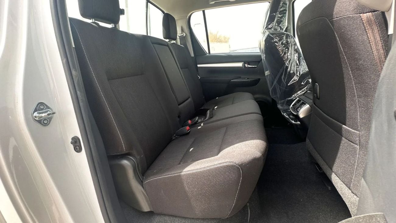 Toyota Hilux Toyota Hilux 2.4 MT 2025 Full option with diff lock