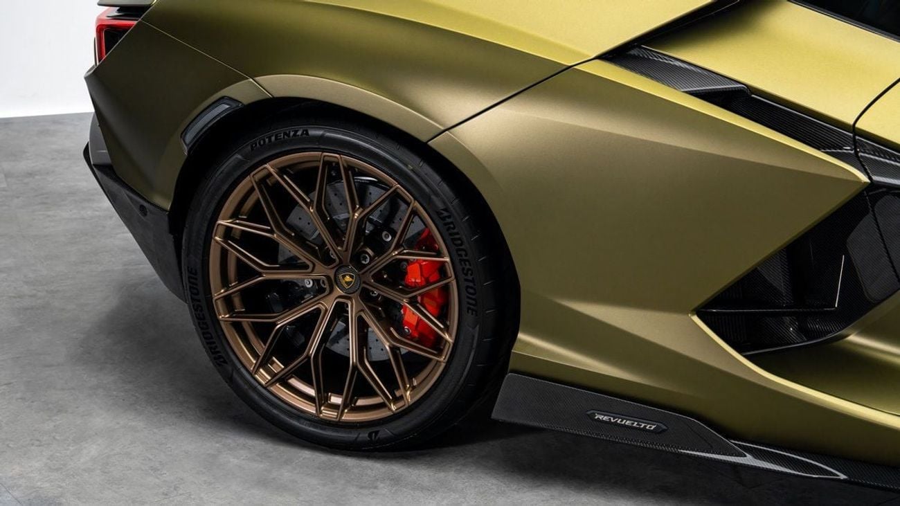 Lamborghini Revuelto - 2025 - GCC - Under 5 Year Warranty and Service Contract