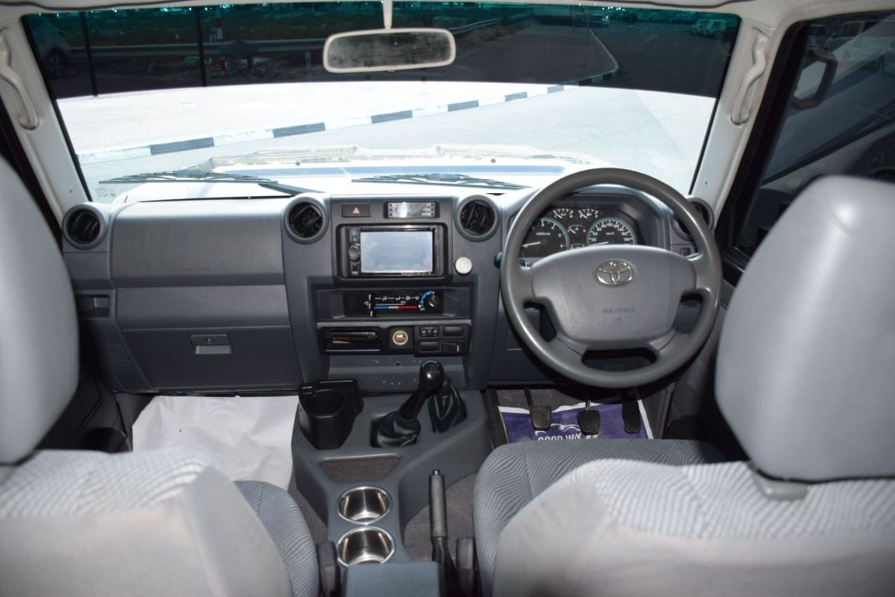 Toyota Land Cruiser Pick Up