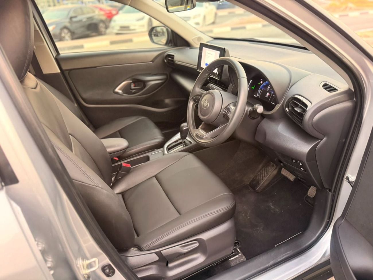 Toyota Yaris PUSH START ENGINE | CRUISE CONTROL | 360 VIEW CAMERA