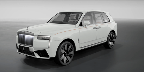 Rolls Royce Cullinan STD In LHD